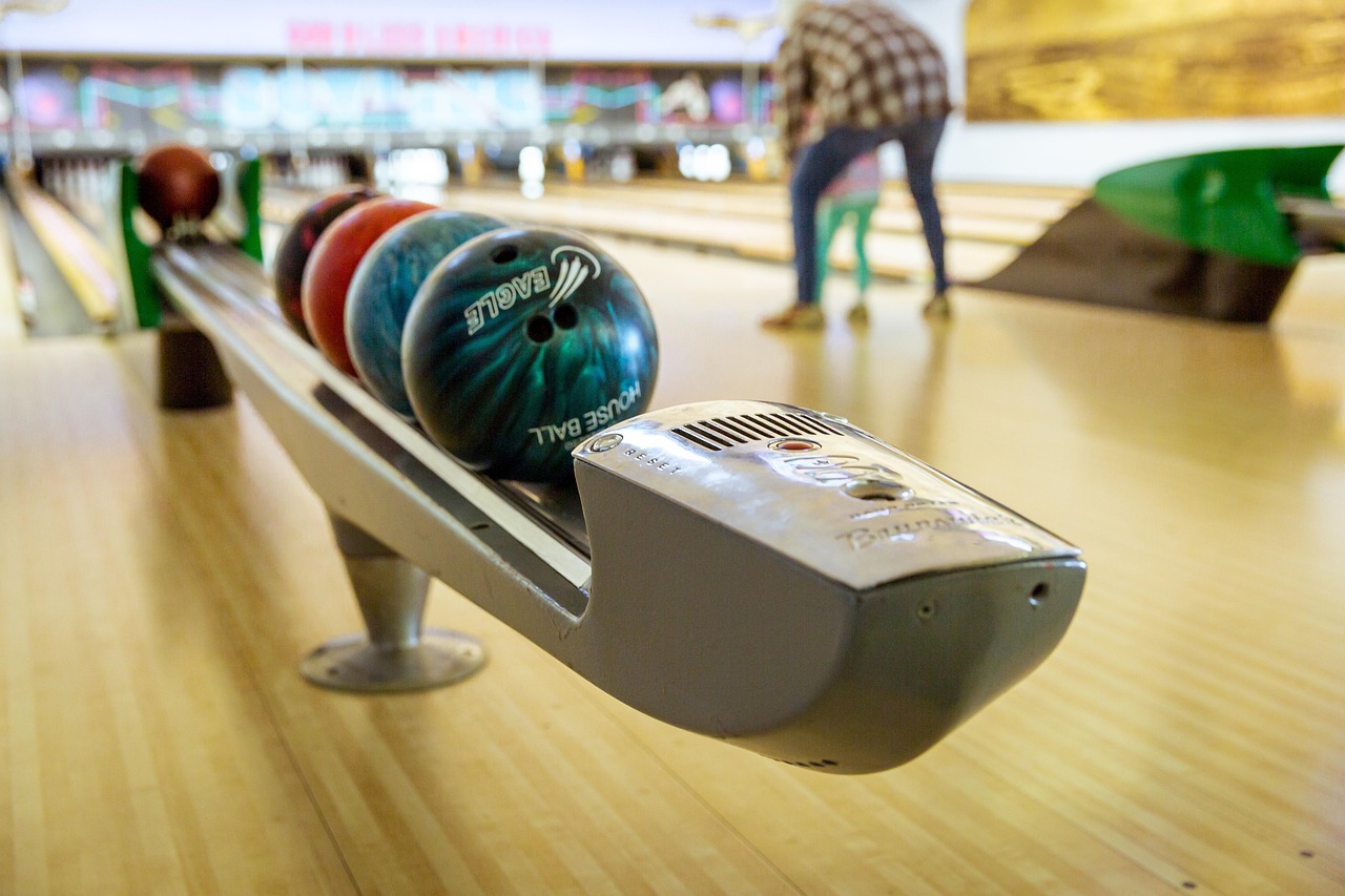 bowling lane competition bowling lane competition